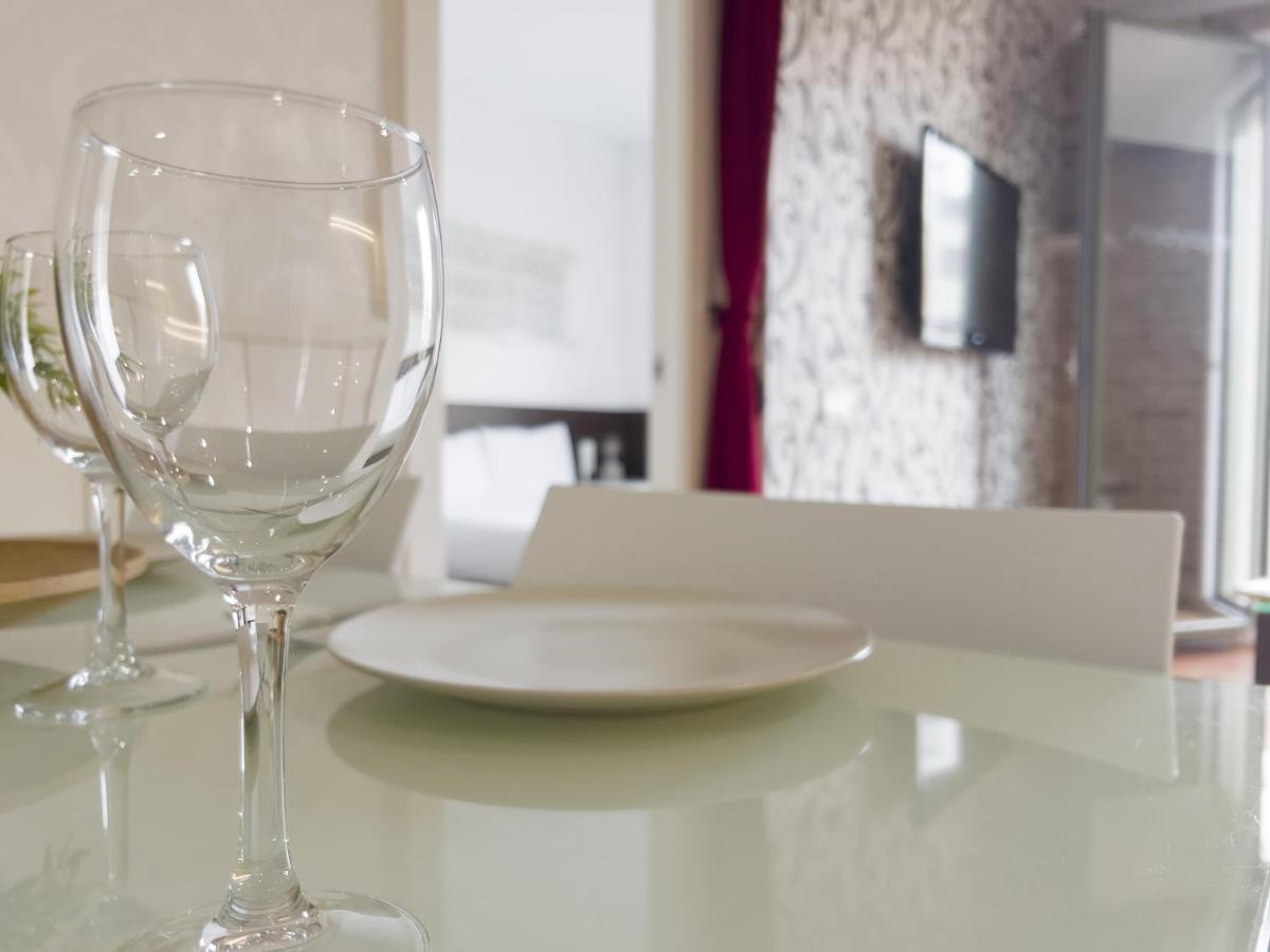 Enjoybcn Gaudi Apartments Barcelona Eksteriør billede