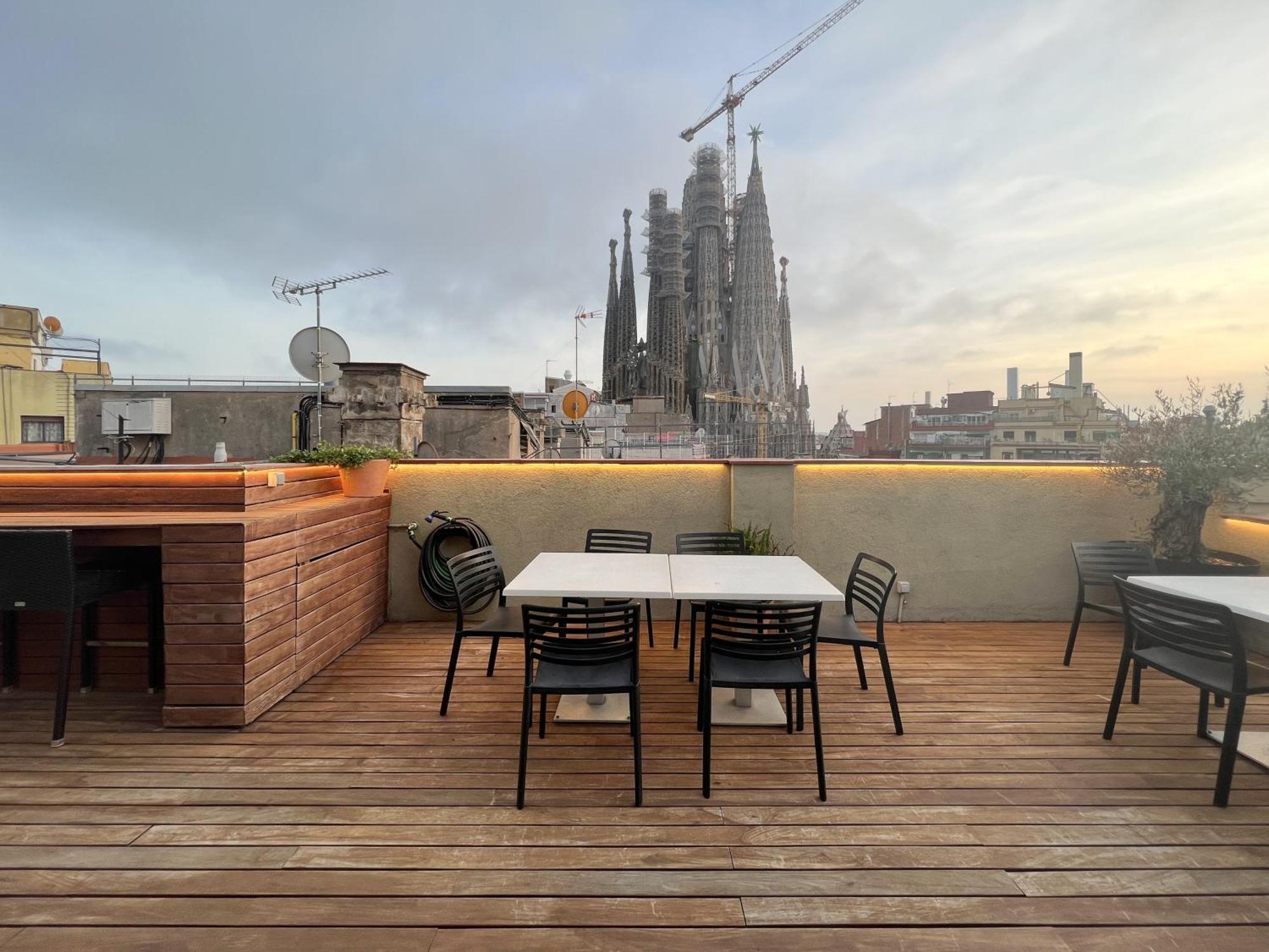 Enjoybcn Gaudi Apartments Barcelona Eksteriør billede