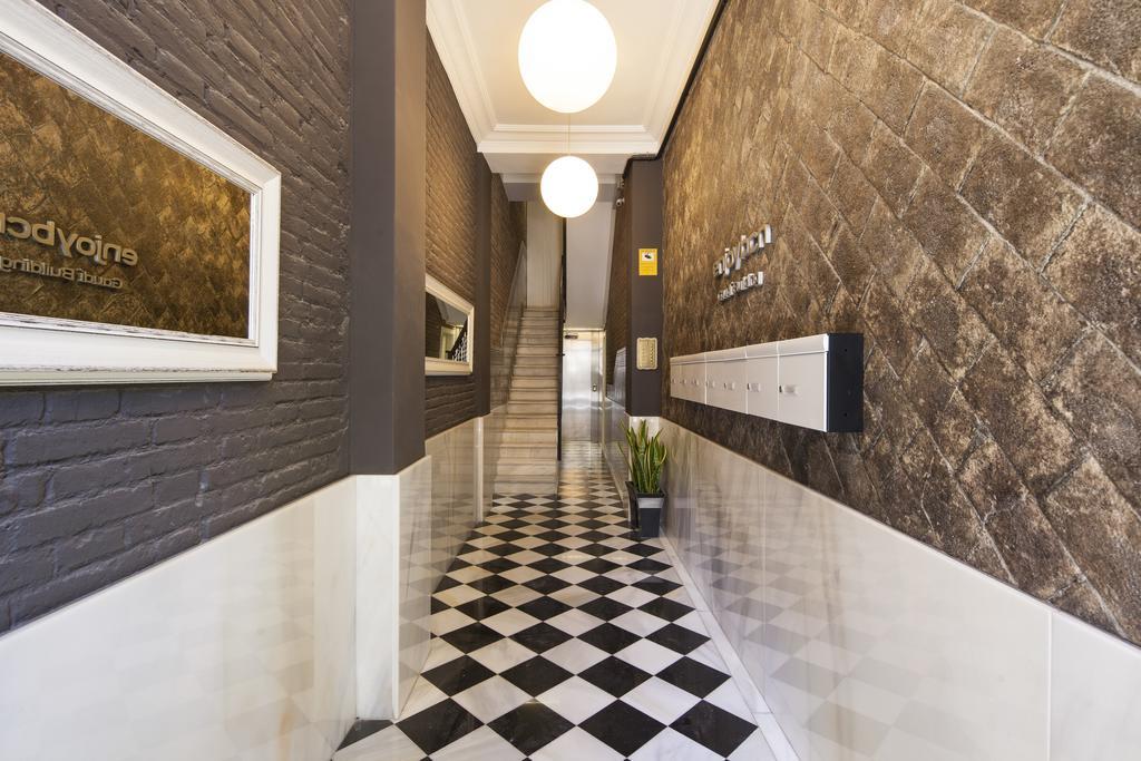 Enjoybcn Gaudi Apartments Barcelona Eksteriør billede